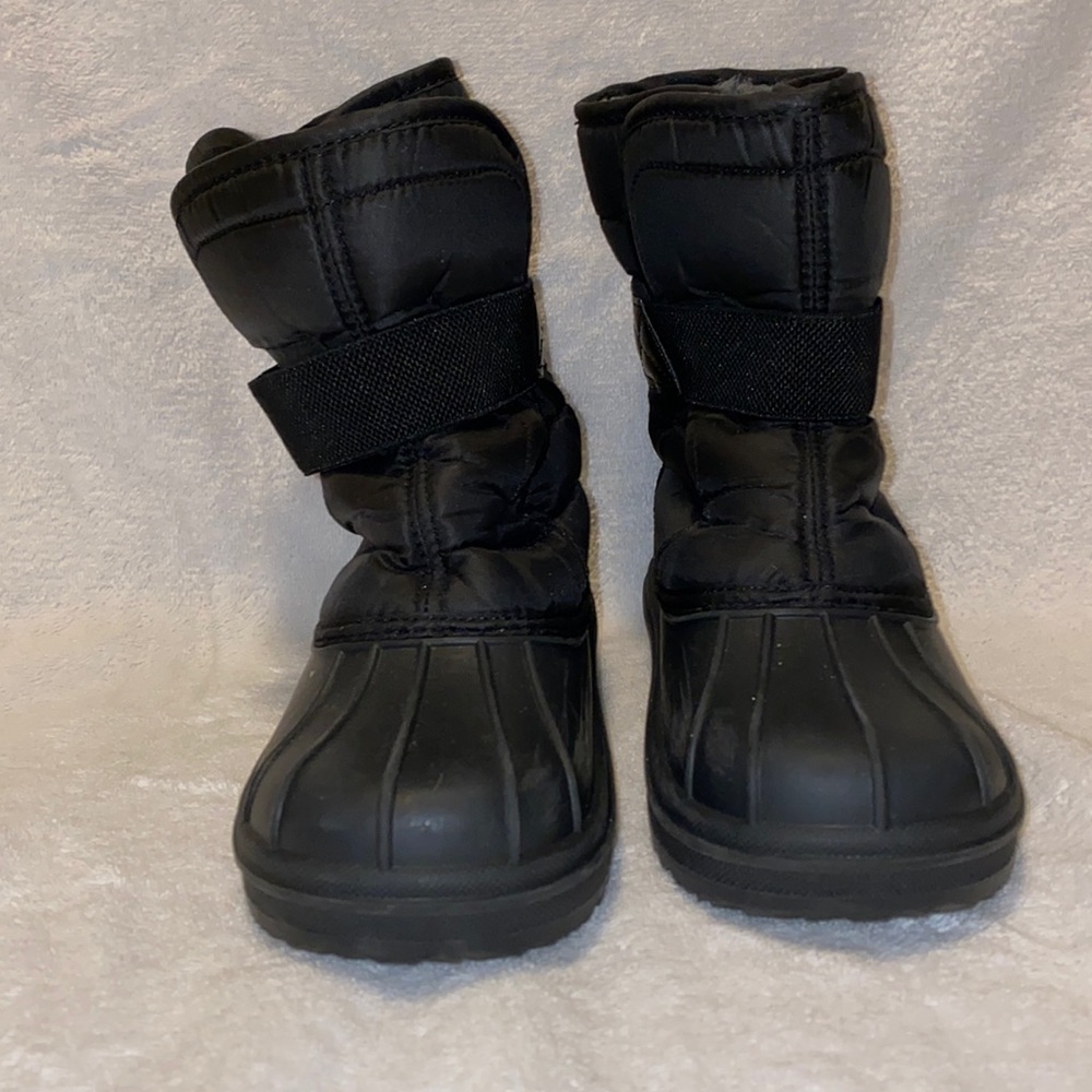 NWOT boys snow boots
